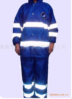 雨衣服装设计图