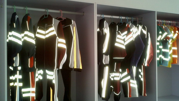 中小学校服使用反光材料的重要性