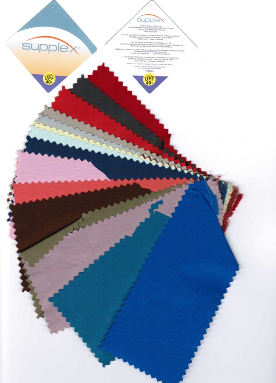 supplex*是英威达公司研制开发的一种尼龙面料,它的手感细腻